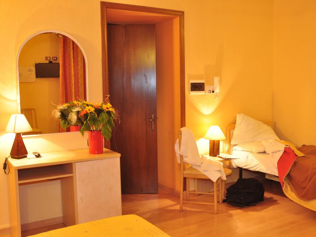B&B Viaprimaldo Camere Otranto Exterior photo
