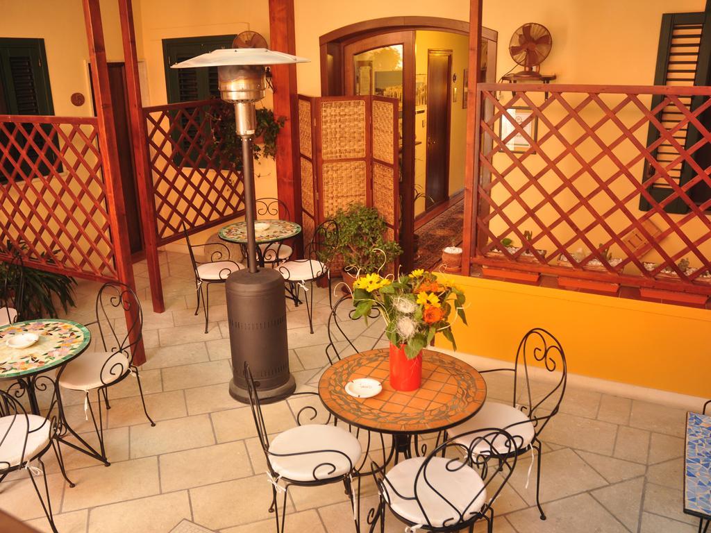 B&B Viaprimaldo Camere Otranto Exterior photo