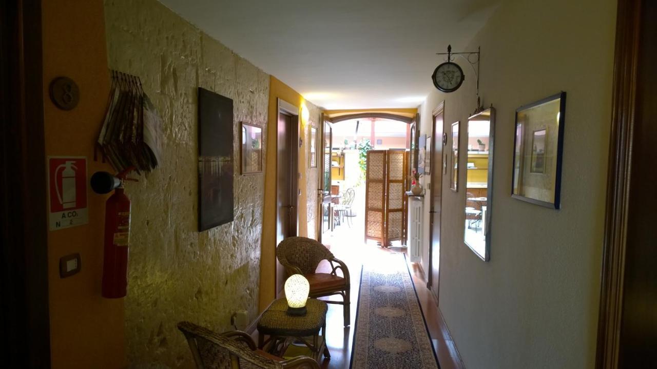 B&B Viaprimaldo Camere Otranto Exterior photo