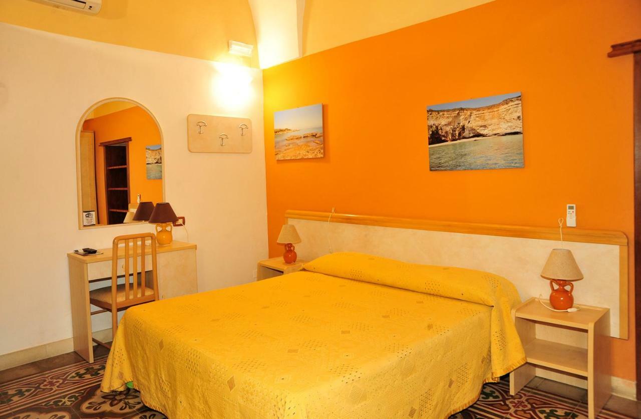 B&B Viaprimaldo Camere Otranto Exterior photo